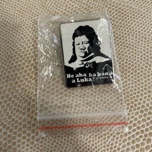 What would Ruth Do? Enamel pin
